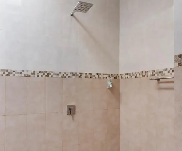 Lila Loka Quarto em Acomodações Particulares *